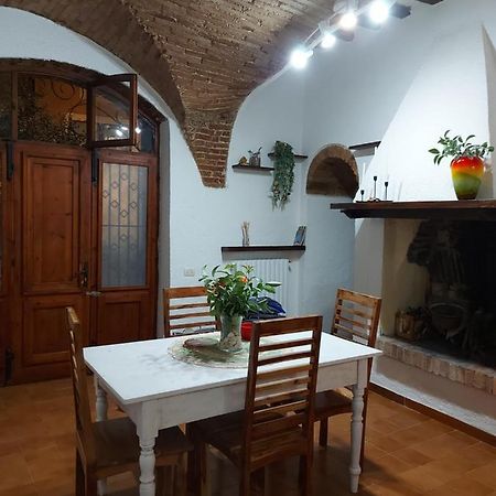 Casavacanze Vicolo Mentana Foligno Ngoại thất bức ảnh